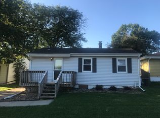 4225 E St, Omaha, NE 68107