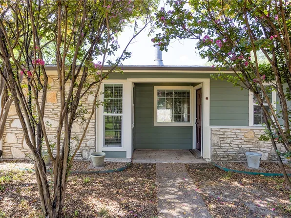 2800 Longmire Dr APT 9, College Station, TX 77845