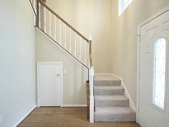 3rd image of 1021 Chesterwood Dr
