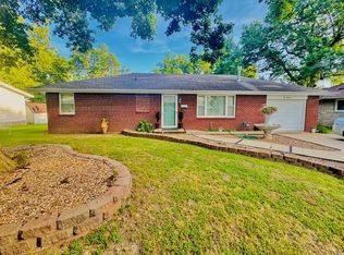 613 King St, Mount Vernon, MO 65712