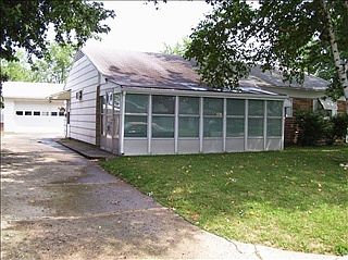 1st image of 307 Pinewood Ave