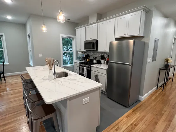 16 Hamilton Rd, Brookline, MA