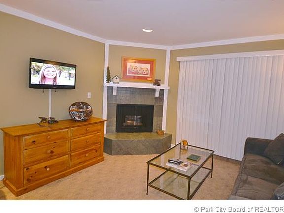 3rd image of 1385 Lowell Ave #226
