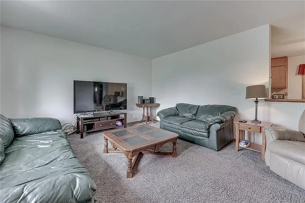 3 bed, 1188 sqft, $1,600 — Photo 4