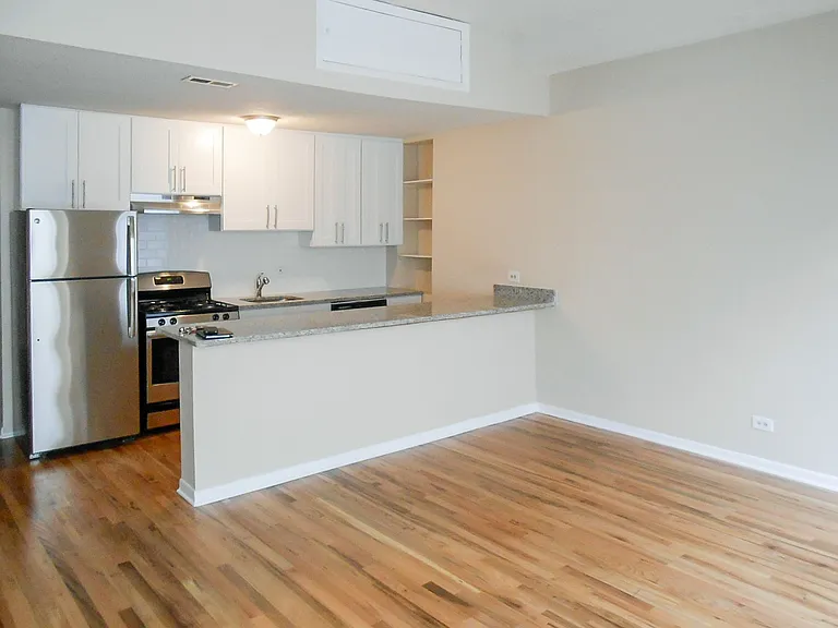 2519-27 N. Lincoln — Photo 5