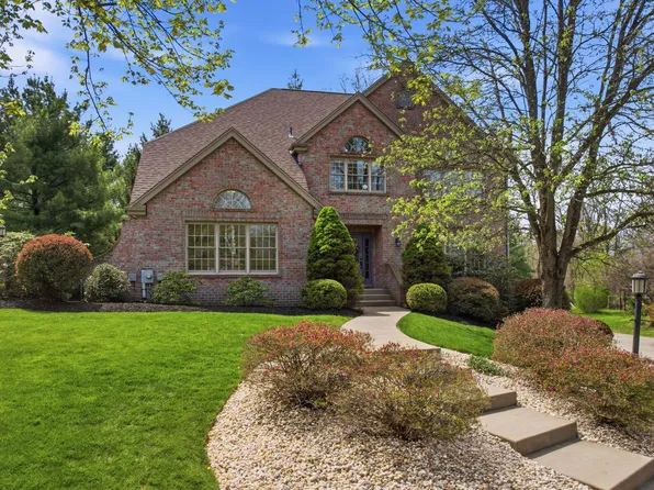 2608 Carriage House Dr, Allison Park, PA 15101