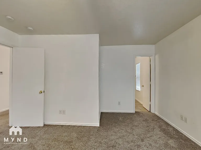 4523 Rothberger Way — Photo 9