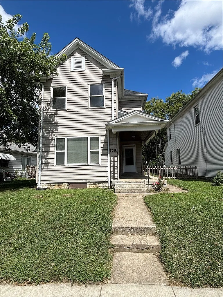 639 Huffman Ave photo 1