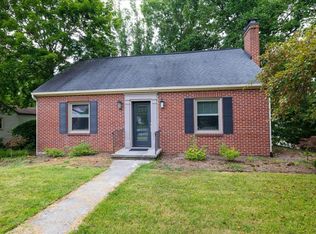 1100 Kentwood Dr, Blacksburg, VA 24060