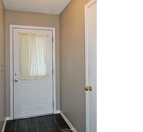 3rd image of 4919 S Spruce Dr