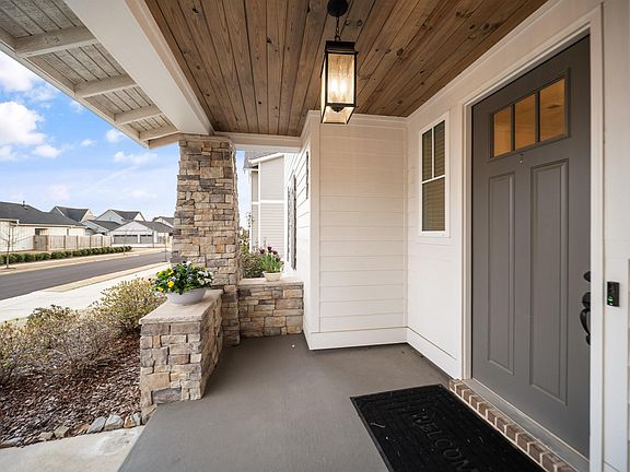 5th image of 5673 Colton Rd