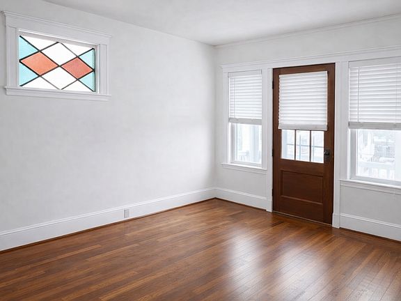 3rd image of 748 Belmont St #2