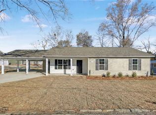 214 Lee St, Spring Lake, NC 28390