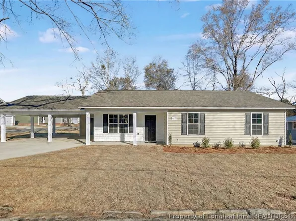 214 Lee St, Spring Lake, NC 28390