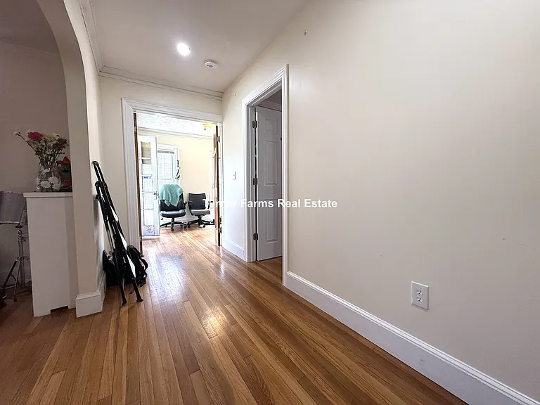 113 Lanark Rd #1 — Photo 16
