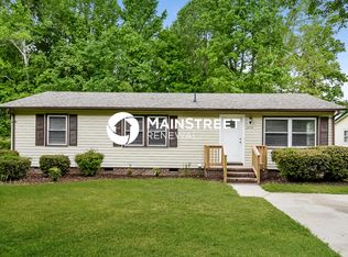 2034 Willow Rd, Greensboro, NC 27406