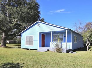 522 Jefferson St, West Columbia, TX 77486