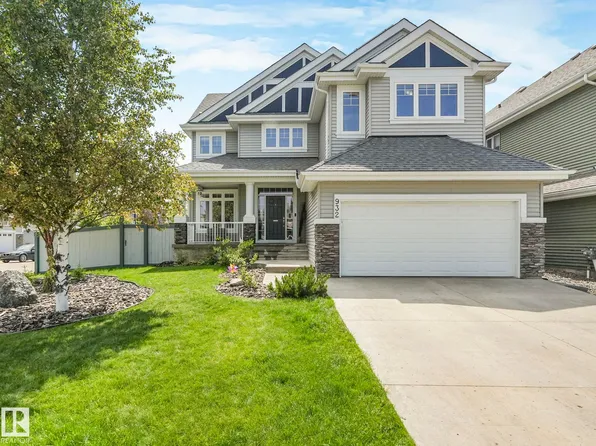 932 Summerside Link SW, Edmonton, AB T6X 1B2