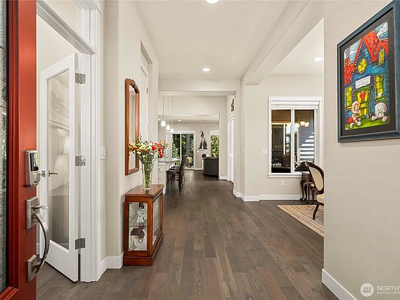 5th image of 14907 183rd Avenue E