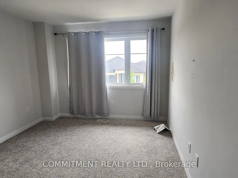 47 Samuel Ave — Photo 13