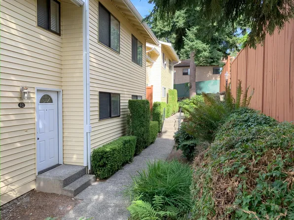 12020 101st Ave NE APT F2, Kirkland, WA 98034