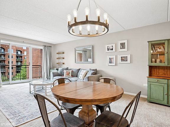 5th image of 370 Western Ave #510