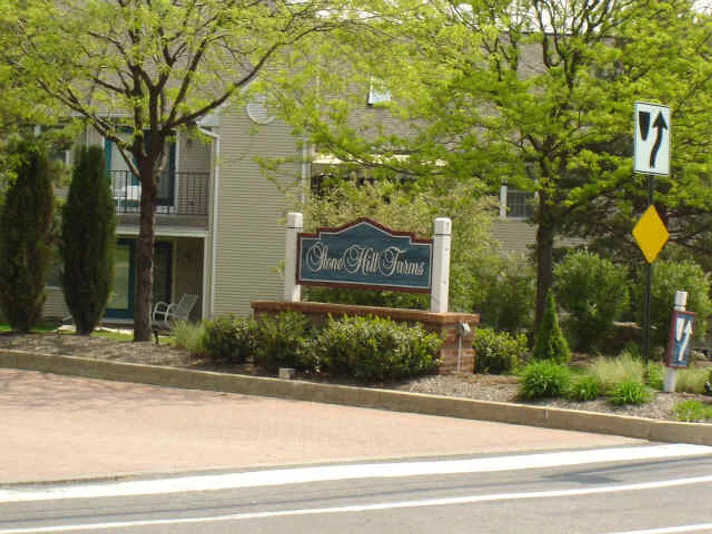 Spacious 2 Bedroom Condo in Wyomissing with garage! — Photo 1