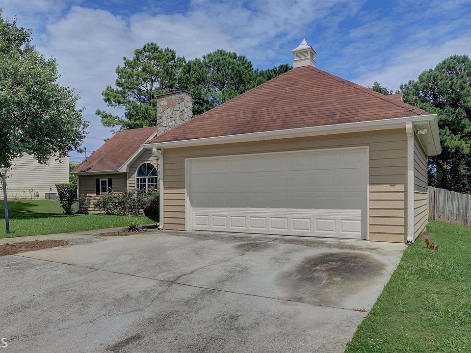 1st image of 6155 Great Oaks Dr