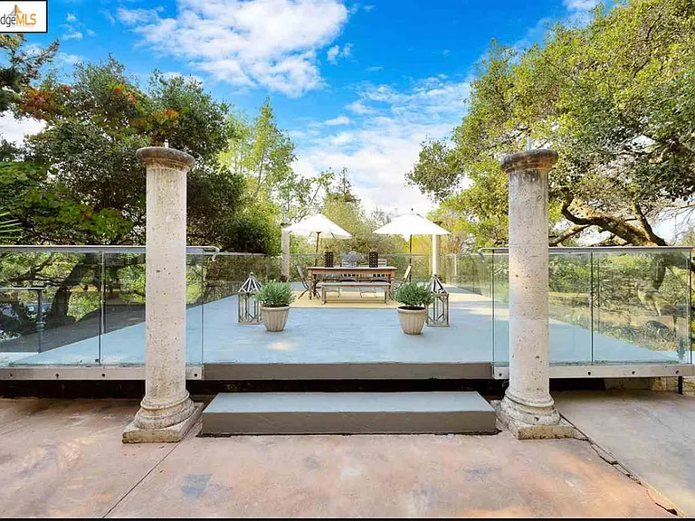 1 Hillwood Pl — Photo 24