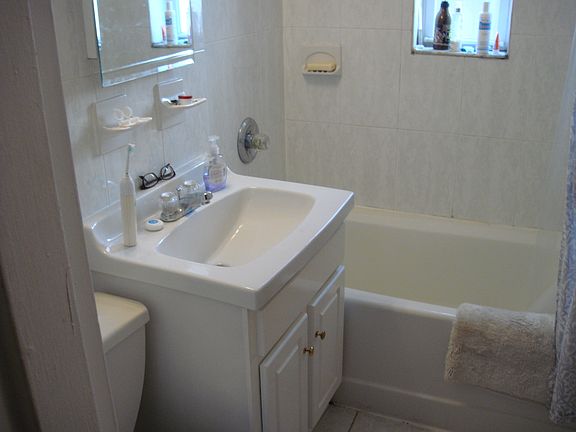 5th image of 472 6th Ave #6B