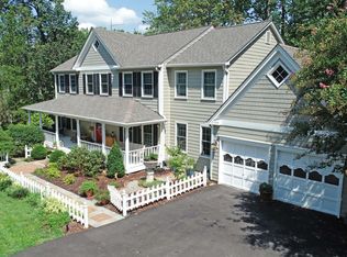 1283 Auburn Grove Ln, Reston, VA 20194