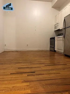 Rented by Fifth & Forever LLC | media 43