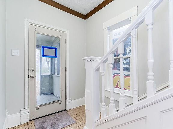 4th image of 5230 Saint John Ave