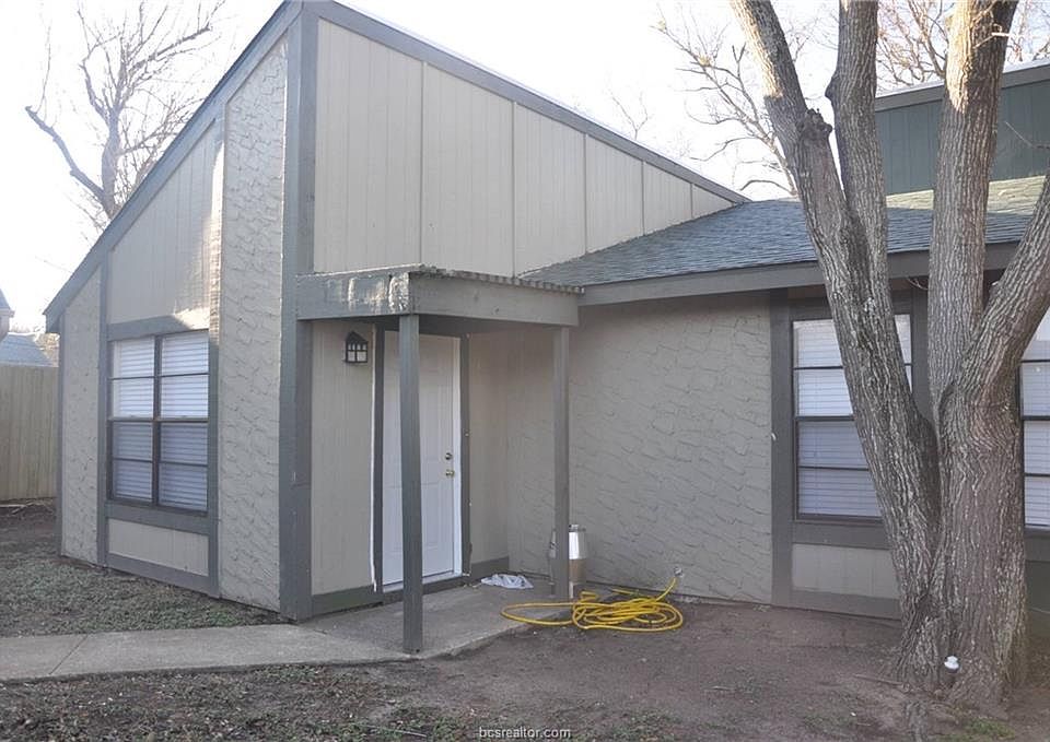 1st image of 414 Aurora Ct