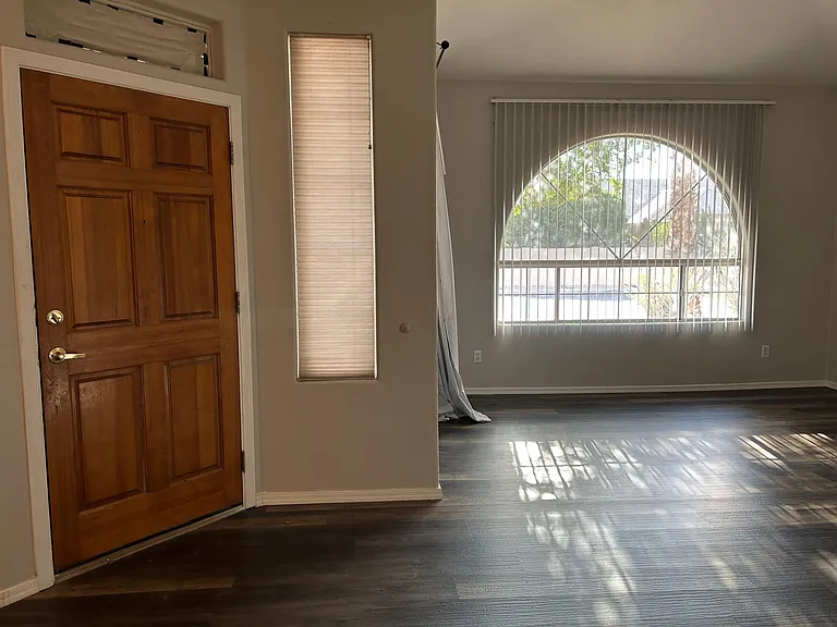 621 N Alder Dr — Photo 22