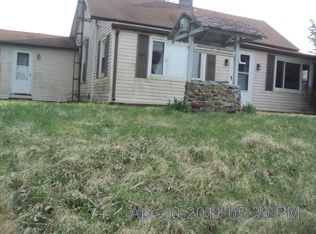 39825 White Rd, Nelsonville, OH 45764