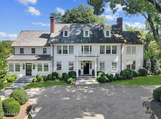 542 North St, Greenwich, CT 06830