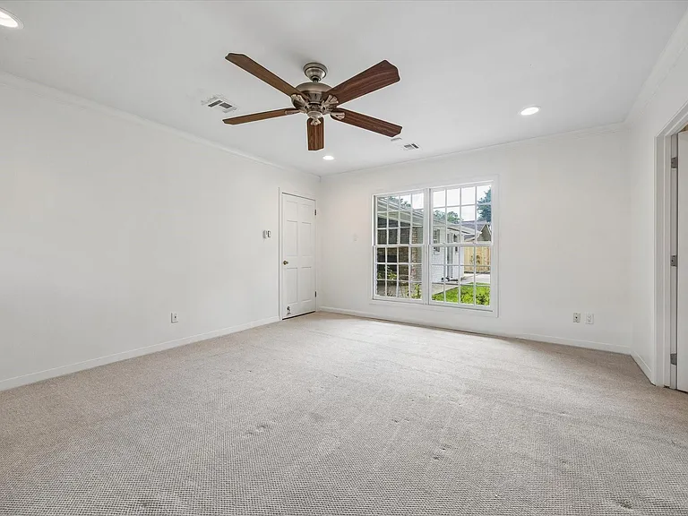 5210 Meadow Lake Ln — Photo 18