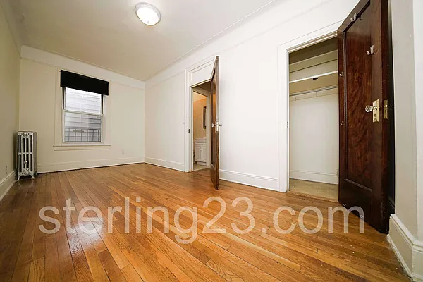 Rented by Sterling Realty Solution Inc | media 9