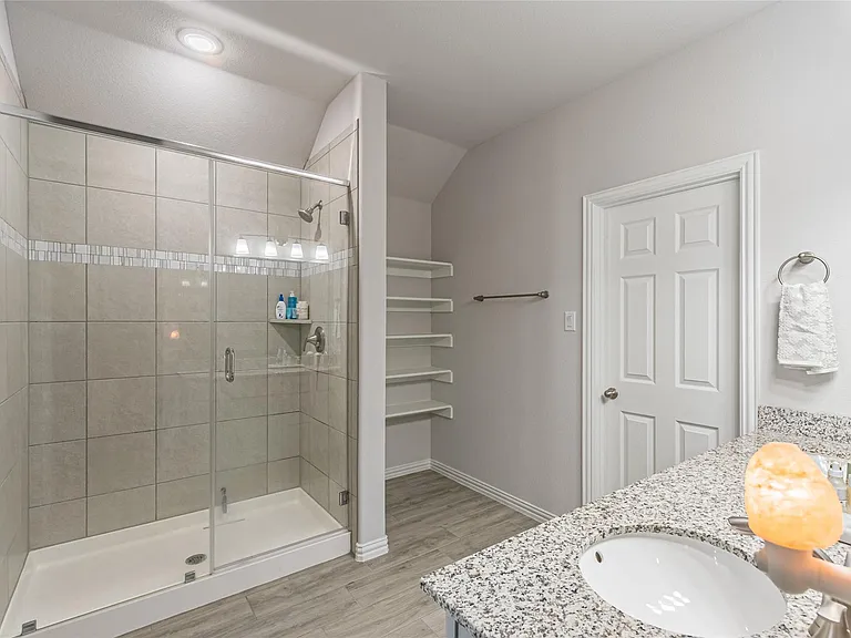 579 Ruthye Ln — Photo 24