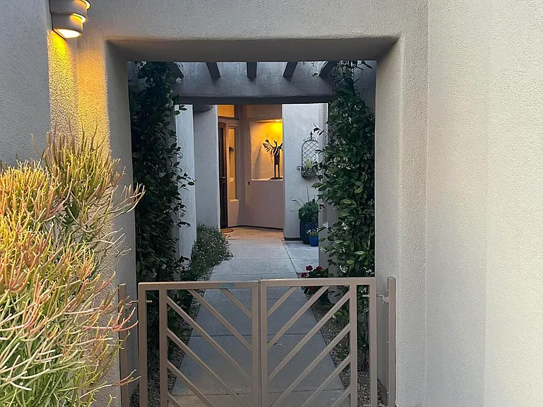 6876 E Whispering Mesquite Trl — Photo 3