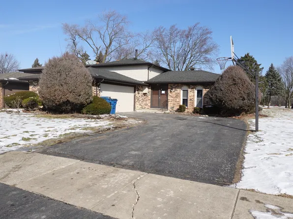 42 E 156th St, South Holland, IL 60473