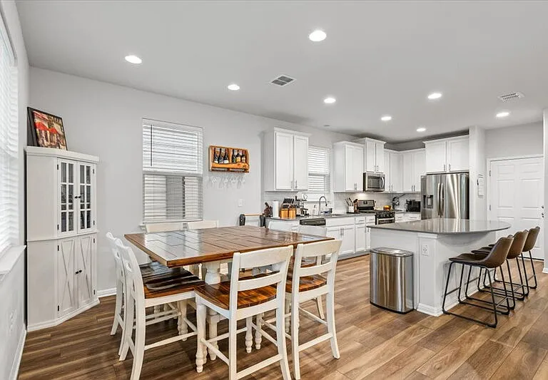 1205 Devon Stetson Pl — Photo 12
