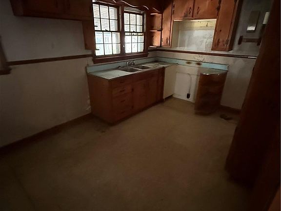 5th image of 916 Old Big Bethel Rd