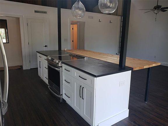 4th image of 205 Fairway Dr #205