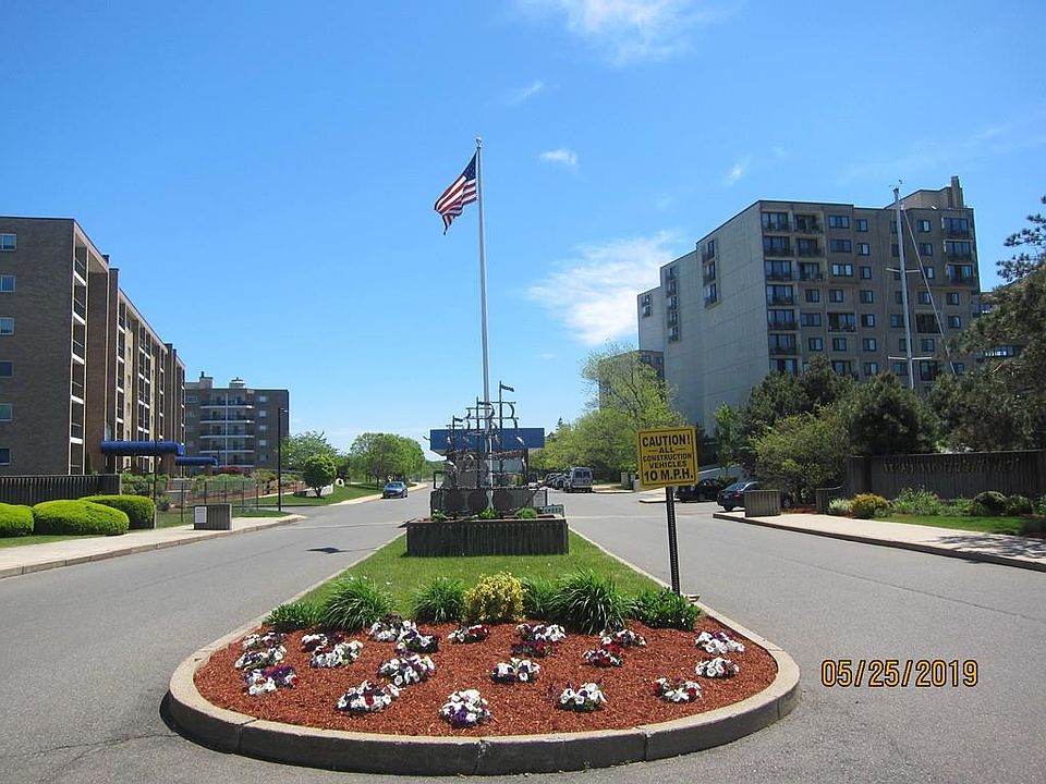 1st image of 61 Broad Reach Unit M71b