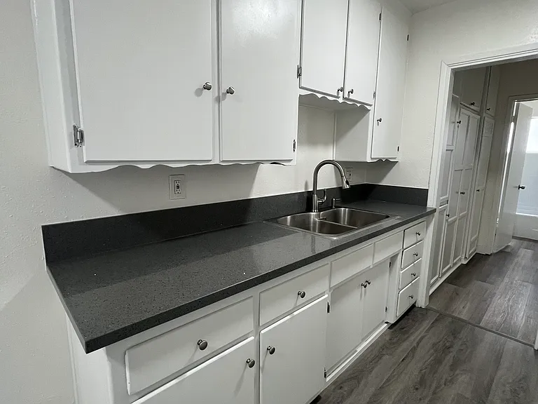 1812 Garfield Pl #1 — Photo 5