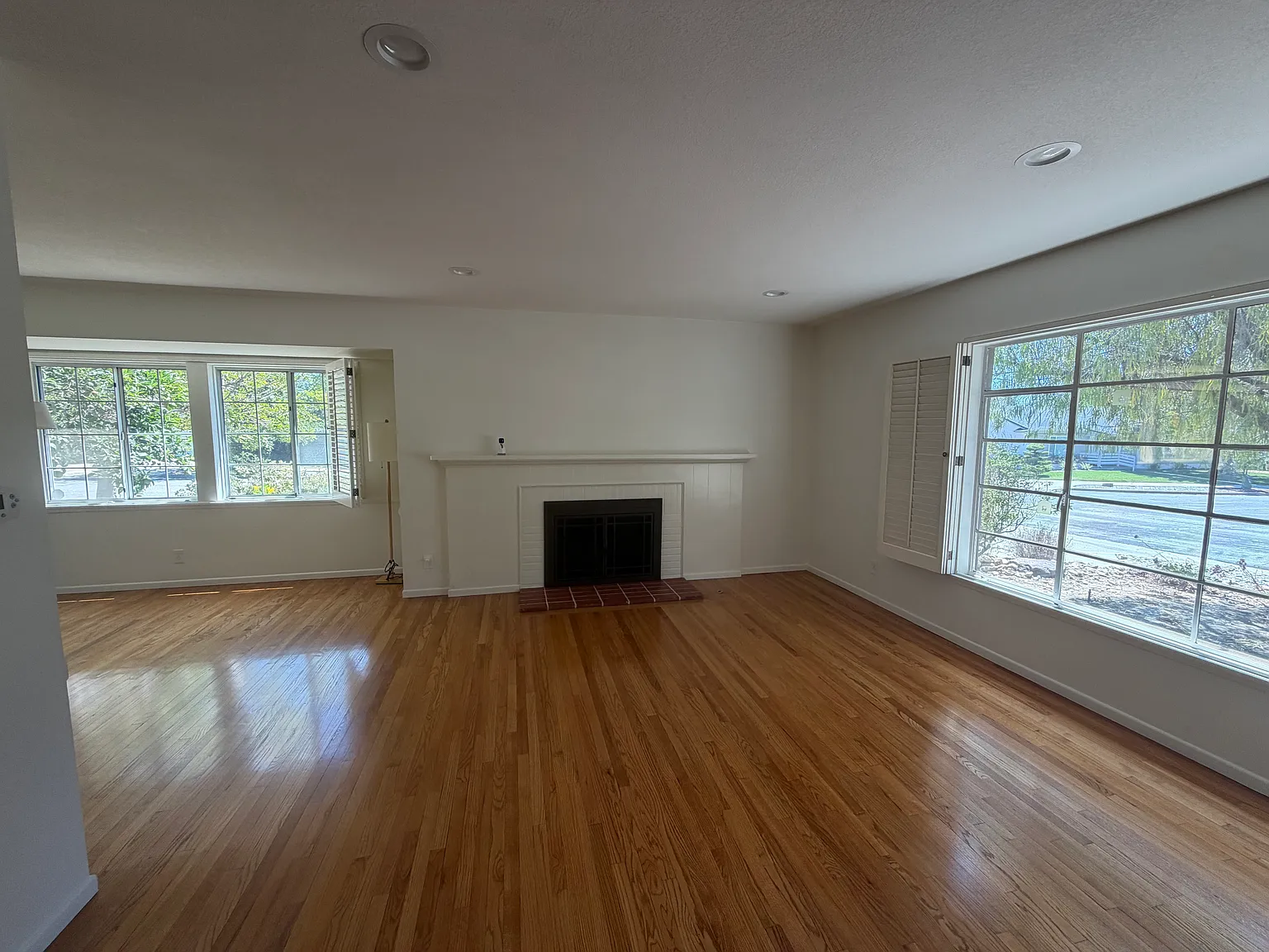 3 bed, 1724 sqft, $3,875 — Photo 2