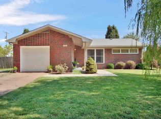 722 Alexander Dr, Haysville, KS 67060