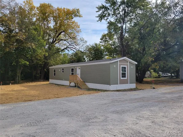 207 Main St, Truxton, MO 63381